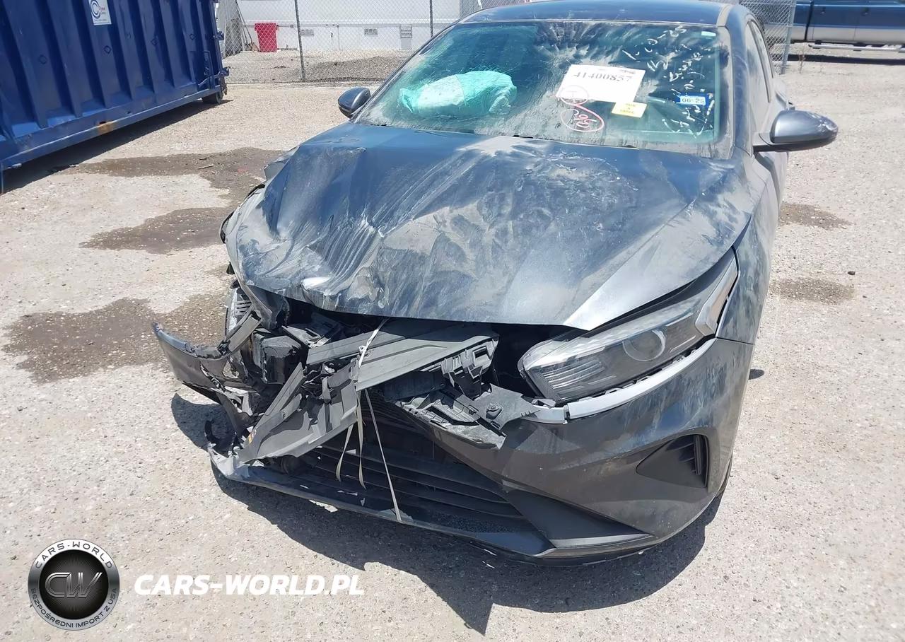 2022 Kia Forte Lxs VIN:3KPF24AD6NE456502 - 6