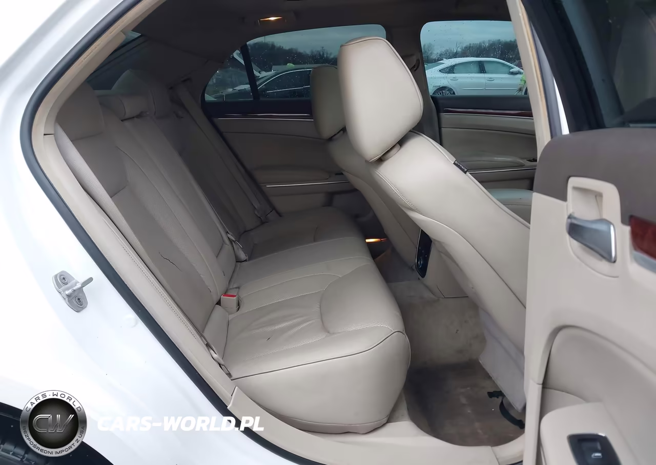 2011 Chrysler 300C VIN:2C3CA6CT6BH528891 - 8