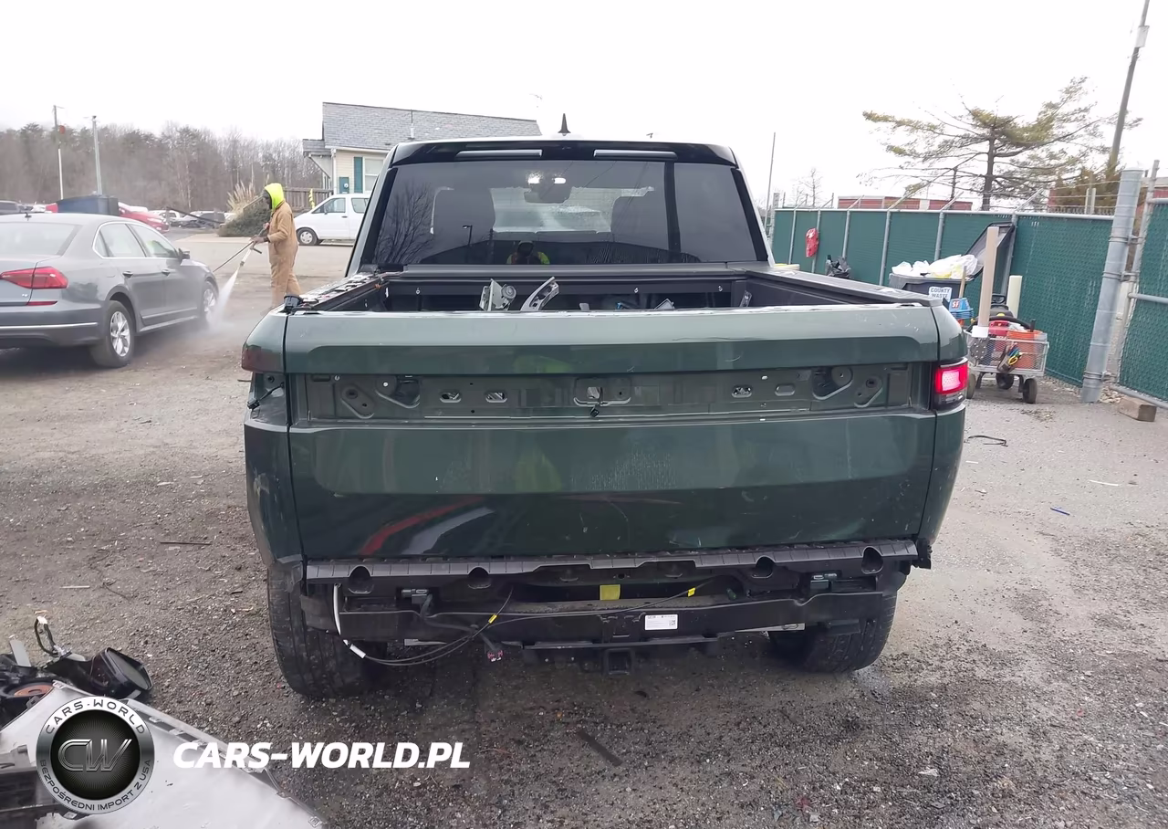 2022 Rivian R1T Adventure VIN:7FCTGAAA7NN016514 - 21