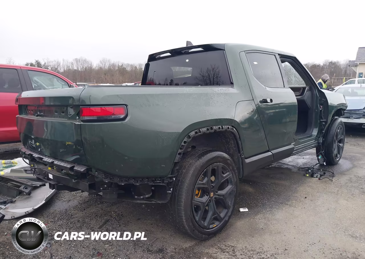2022 Rivian R1T Adventure VIN:7FCTGAAA7NN016514 - 4