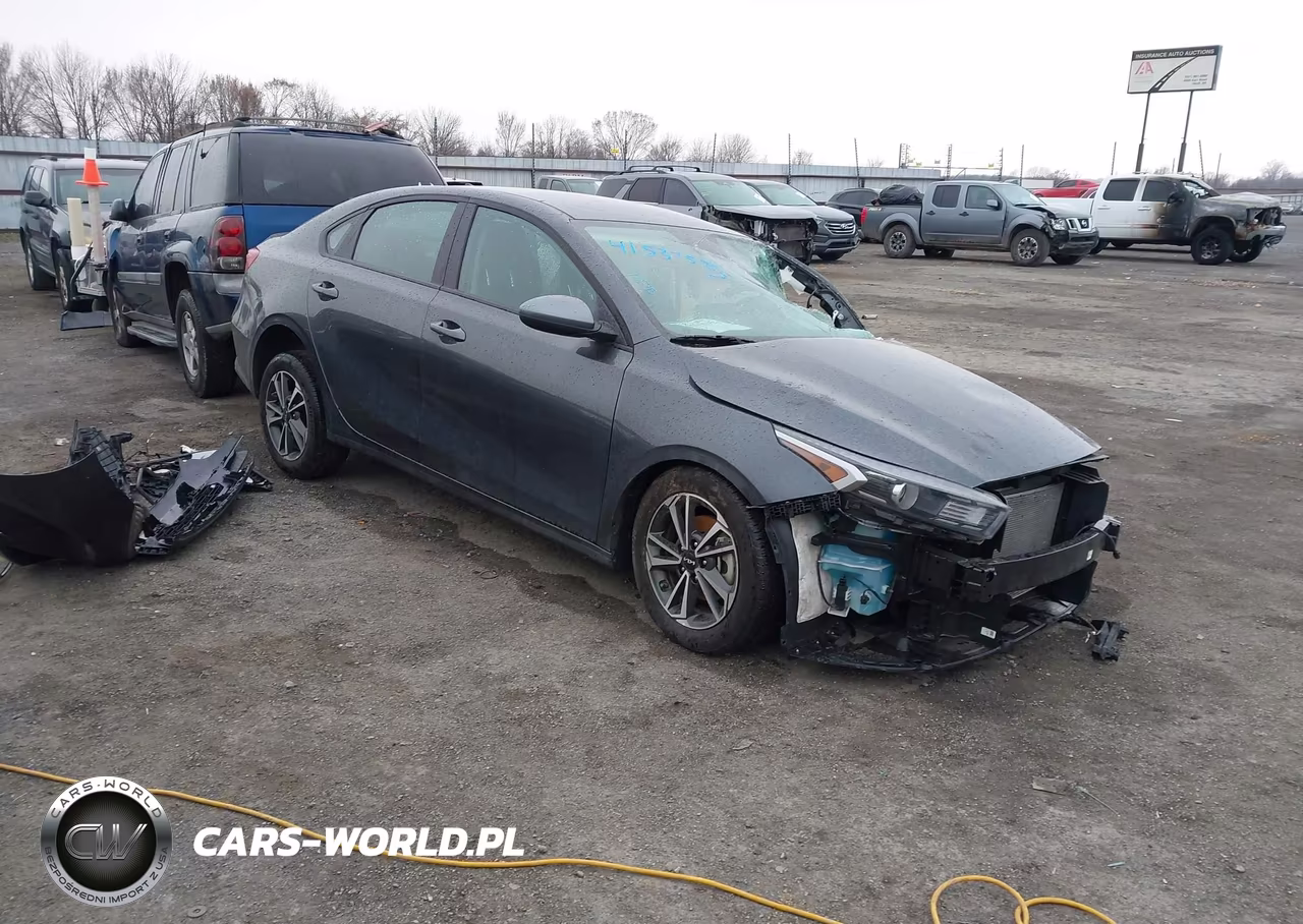 2024 Kia Forte Lxs – zdjęcie 1 z 15