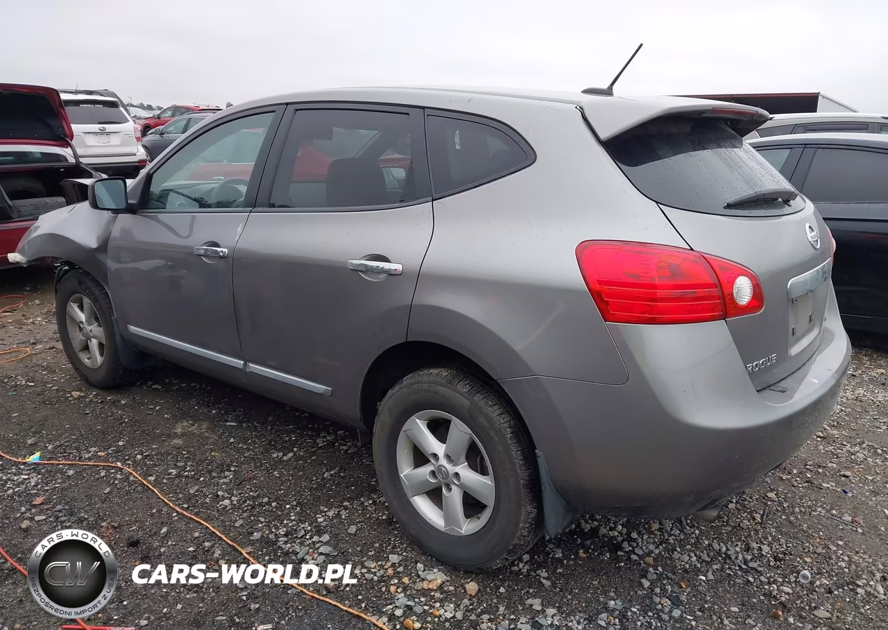 2013 Nissan Rogue S VIN:JN8AS5MT8DW538615 - 3