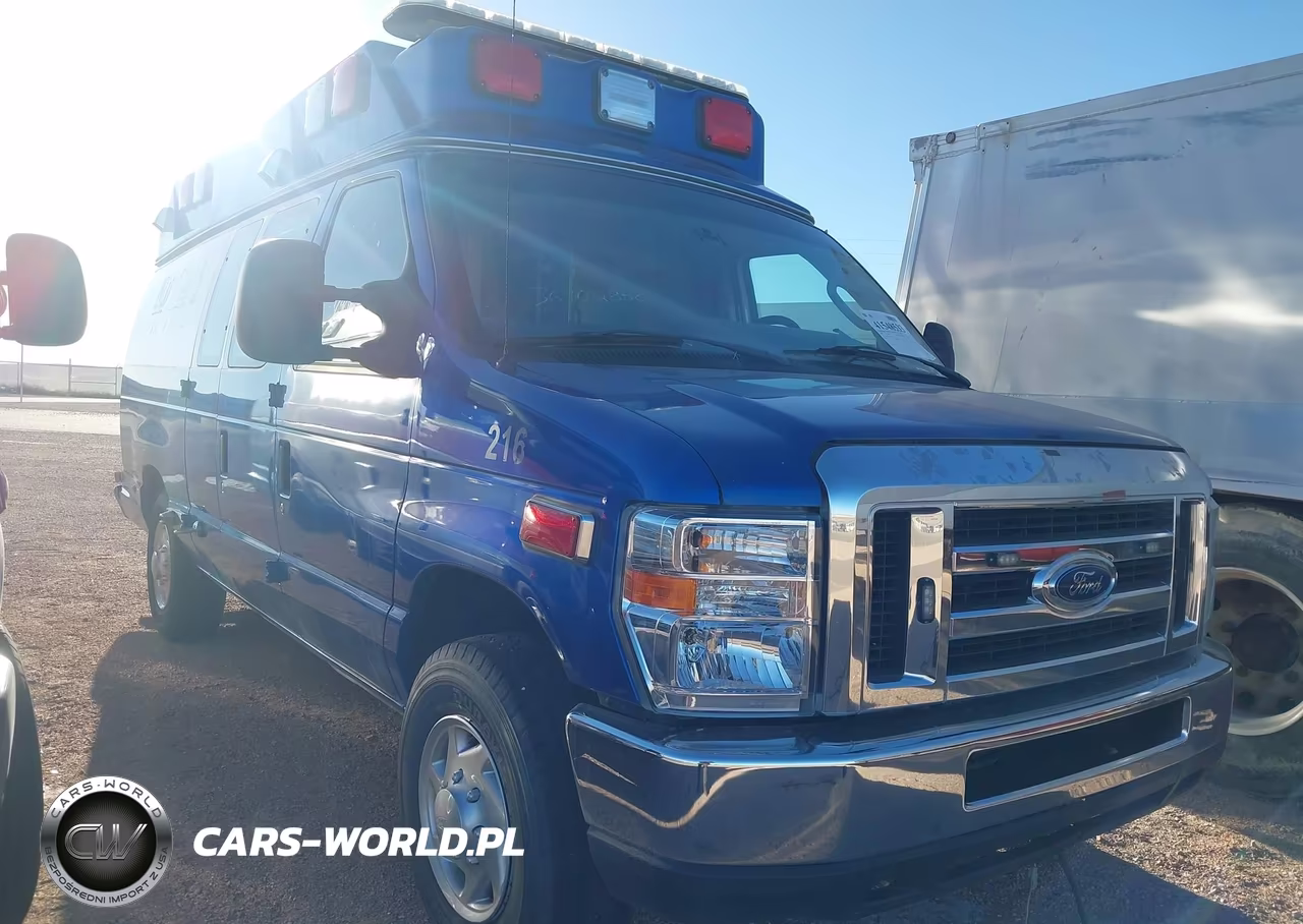 2014 Ford E-350 Super Duty Commercial