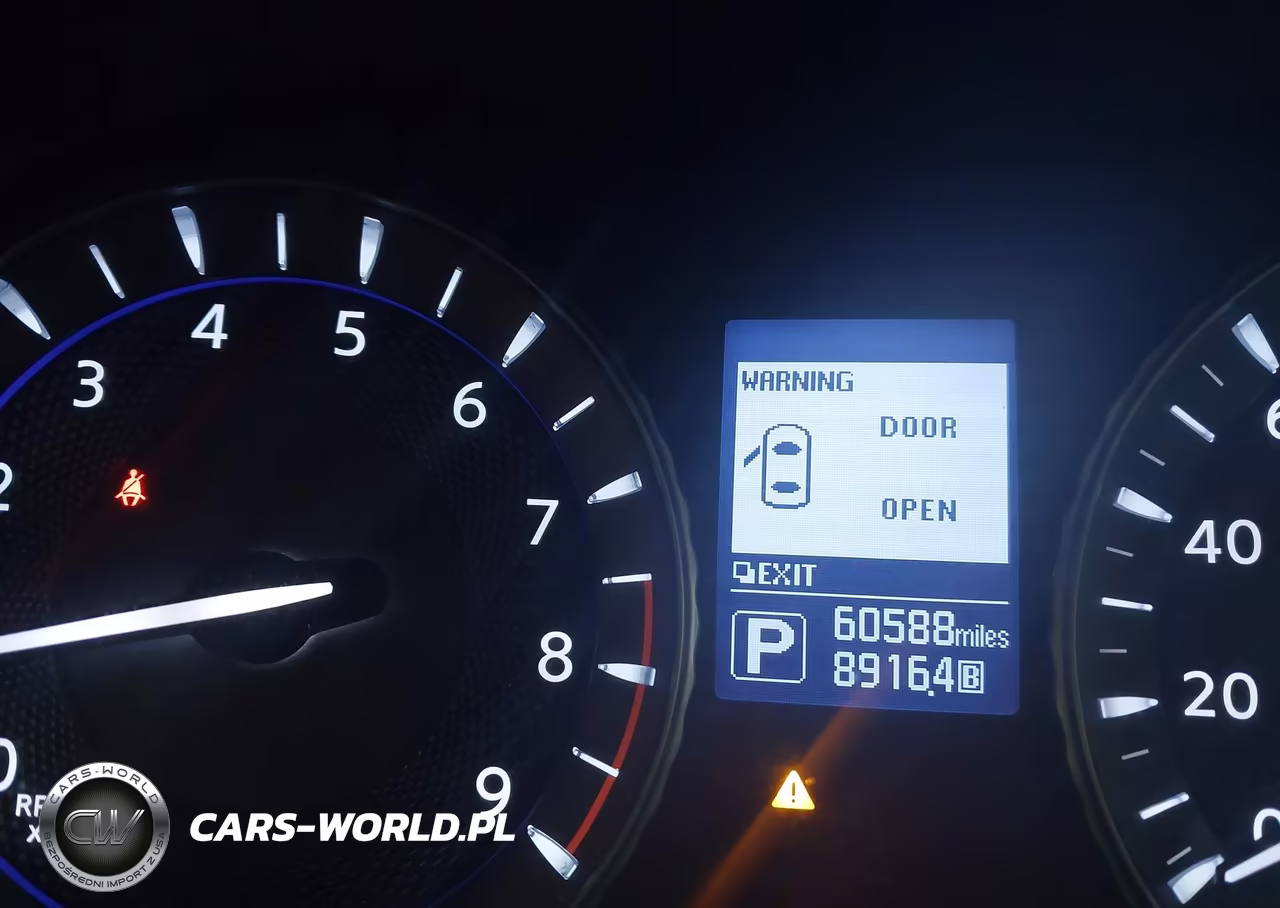 2019 Infiniti Q70 3.7X Luxe VIN:JN1BY1AR6KM585363 - 16