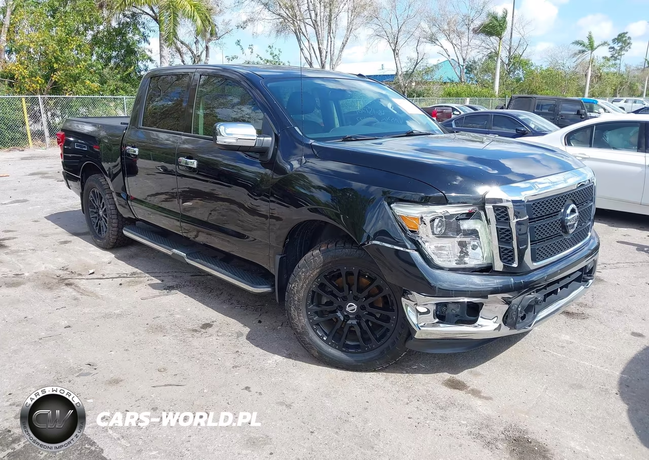 2018 Nissan Titan Sl – zdjęcie 1 z 16