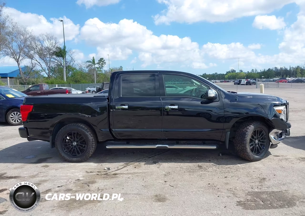 2018 Nissan Titan Sl VIN:1N6AA1E64JN504377 - 13