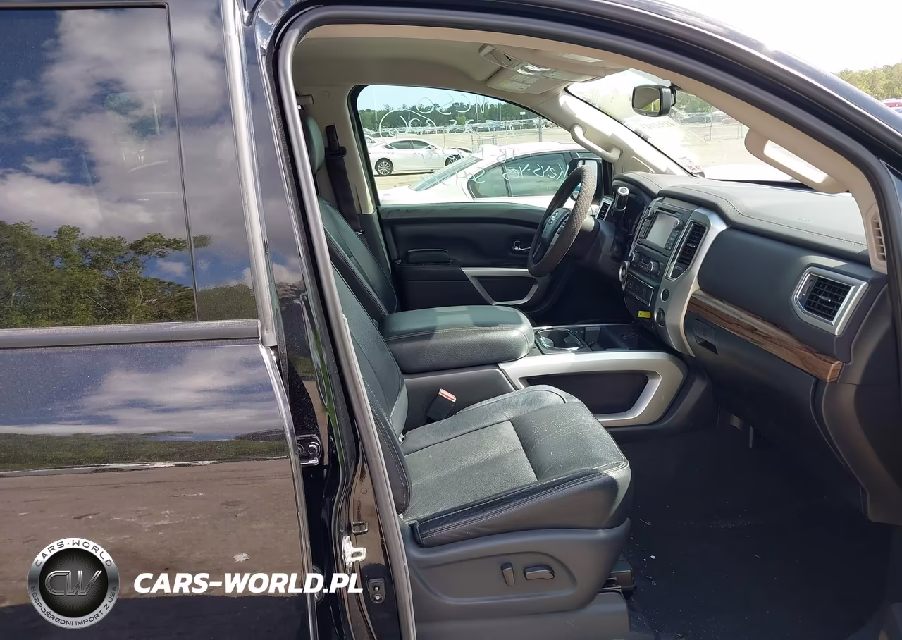 2018 Nissan Titan Sl VIN:1N6AA1E64JN504377 - 5