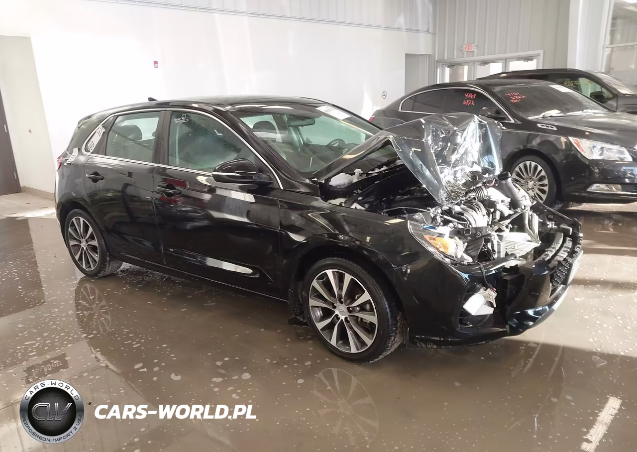 2020 Hyundai Elantra Gt – zdjęcie 1 z 17