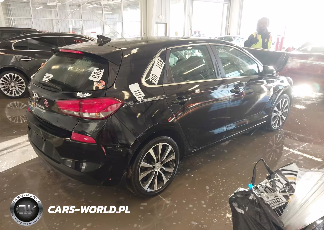 2020 Hyundai Elantra Gt VIN:KMHH35LE9LU124307 - 4