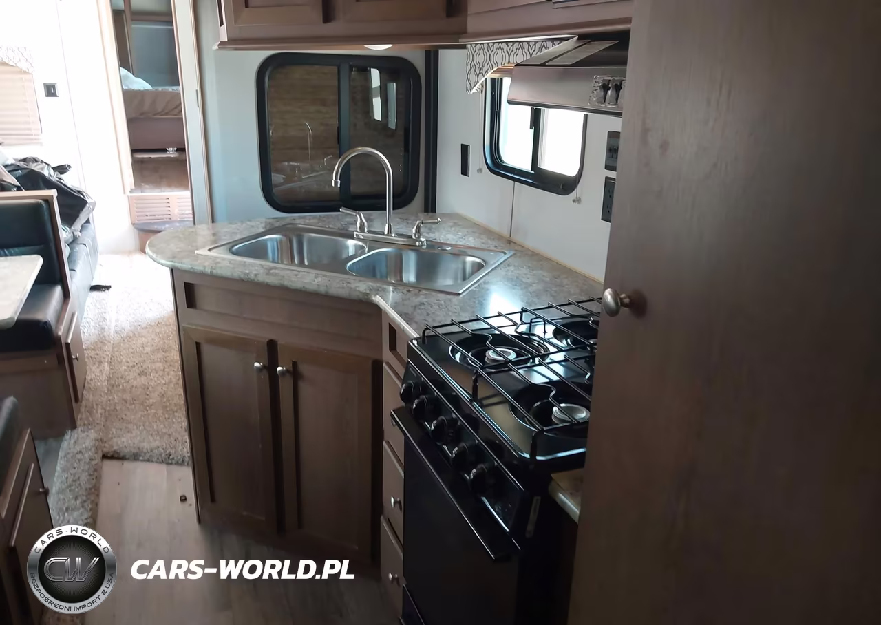 2021 Recreation By Design 44' Fc Fw VIN:5CZ300R30M1227668 - 8