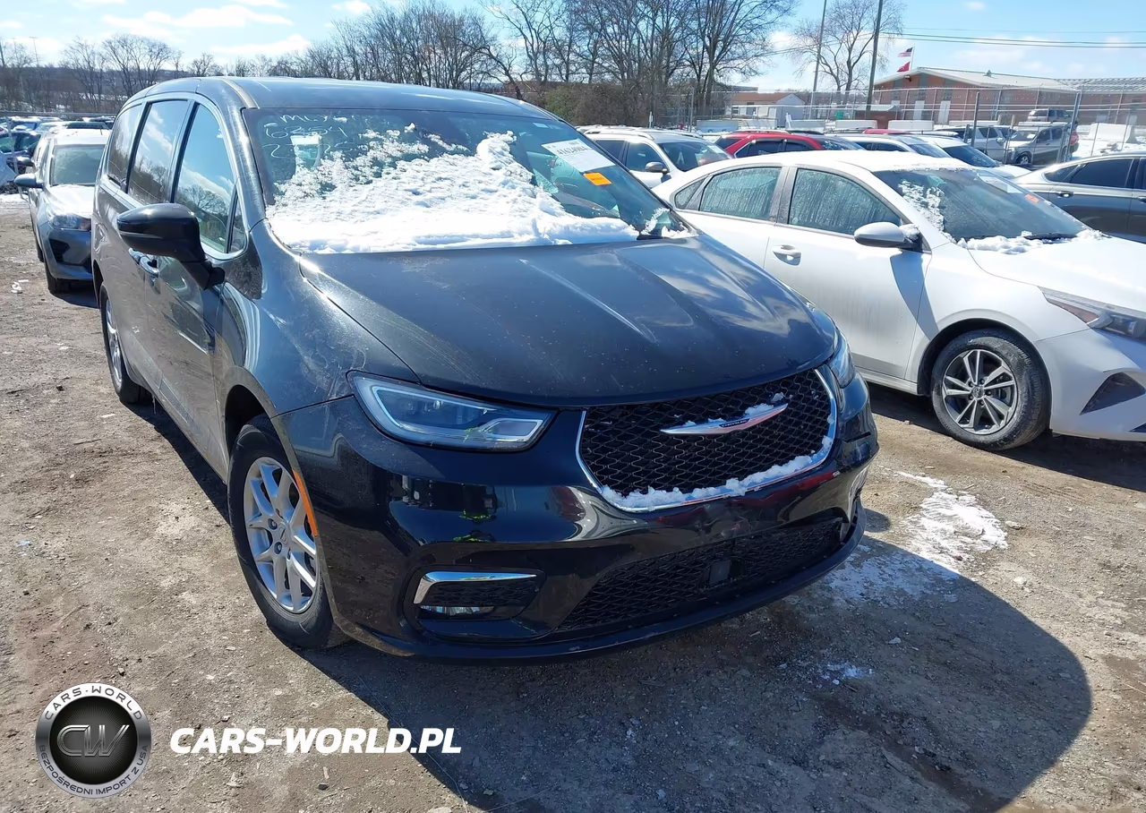 2023 Chrysler Pacifica Touring L VIN:2C4RC1BG0PR596354 - 12