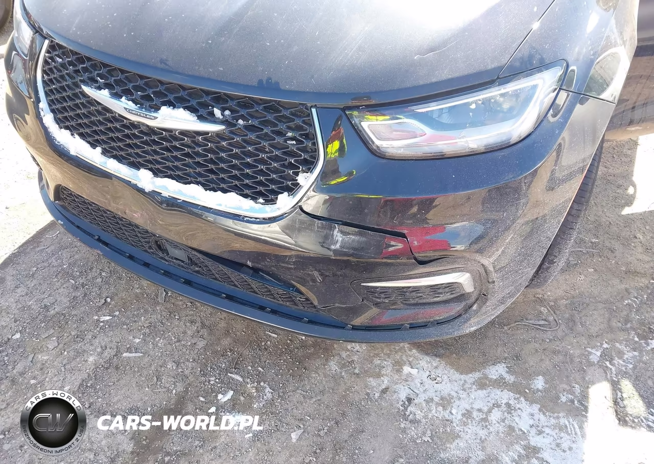 2023 Chrysler Pacifica Touring L VIN:2C4RC1BG0PR596354 - 6