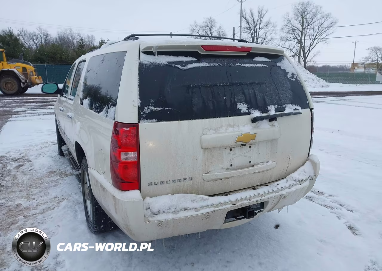 2013 Chevrolet Suburban 1500 Ltz VIN:1GNSKKE71DR351562 - 3