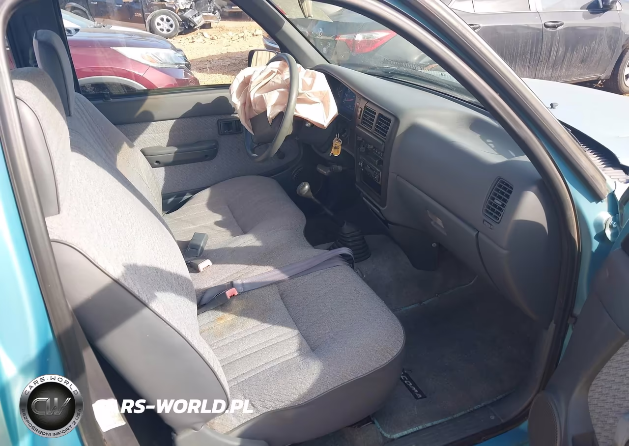 1995 Toyota Tacoma VIN:4TAUN41BXSZ053762 - 5