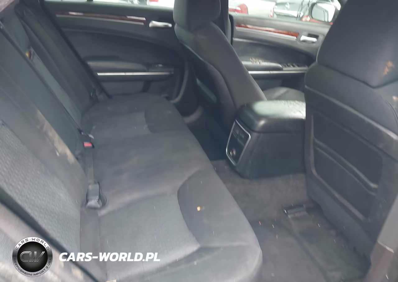 2012 Chrysler 300 VIN:2C3CCAAG3CH234644 - 8