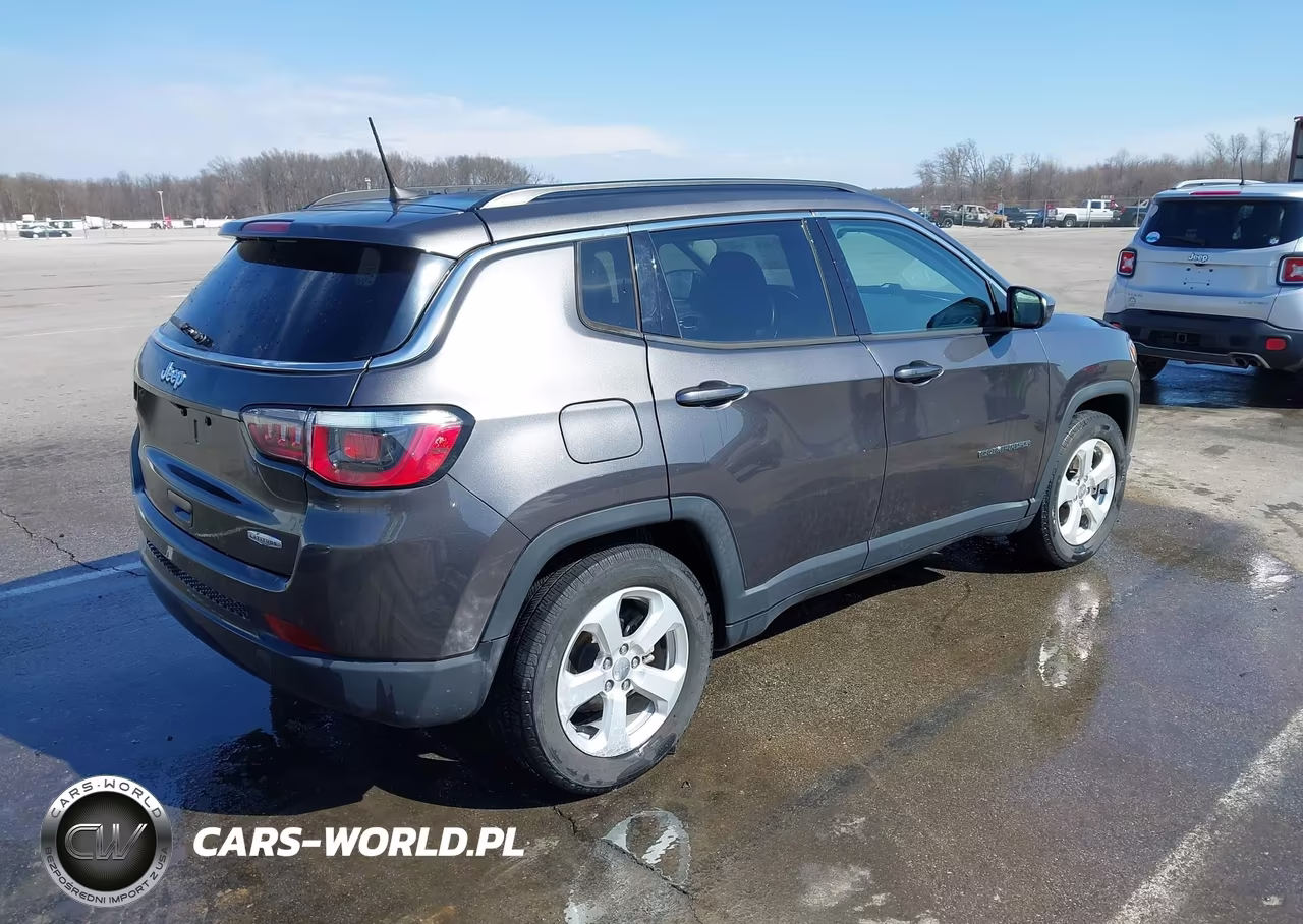 2019 Jeep Compass Latitude Fwd VIN:3C4NJCBB0KT677302 - 4