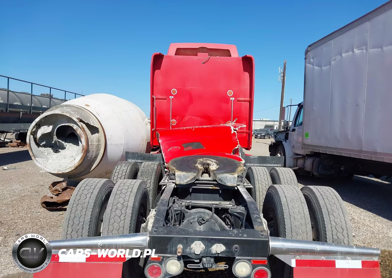 2012 Peterbilt 386 VIN:1XPHDP9X8CD154385 - 16