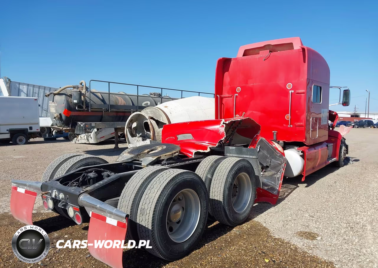 2012 Peterbilt 386 VIN:1XPHDP9X8CD154385 - 4