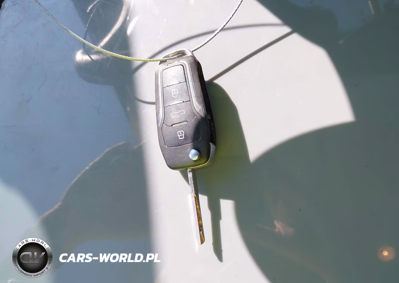 2017 Ford Focus Se VIN:1FADP3K21HL302023 - 11