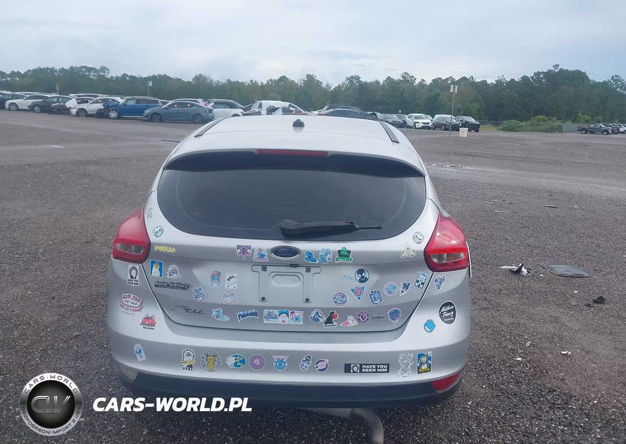 2017 Ford Focus Se VIN:1FADP3K21HL302023 - 16