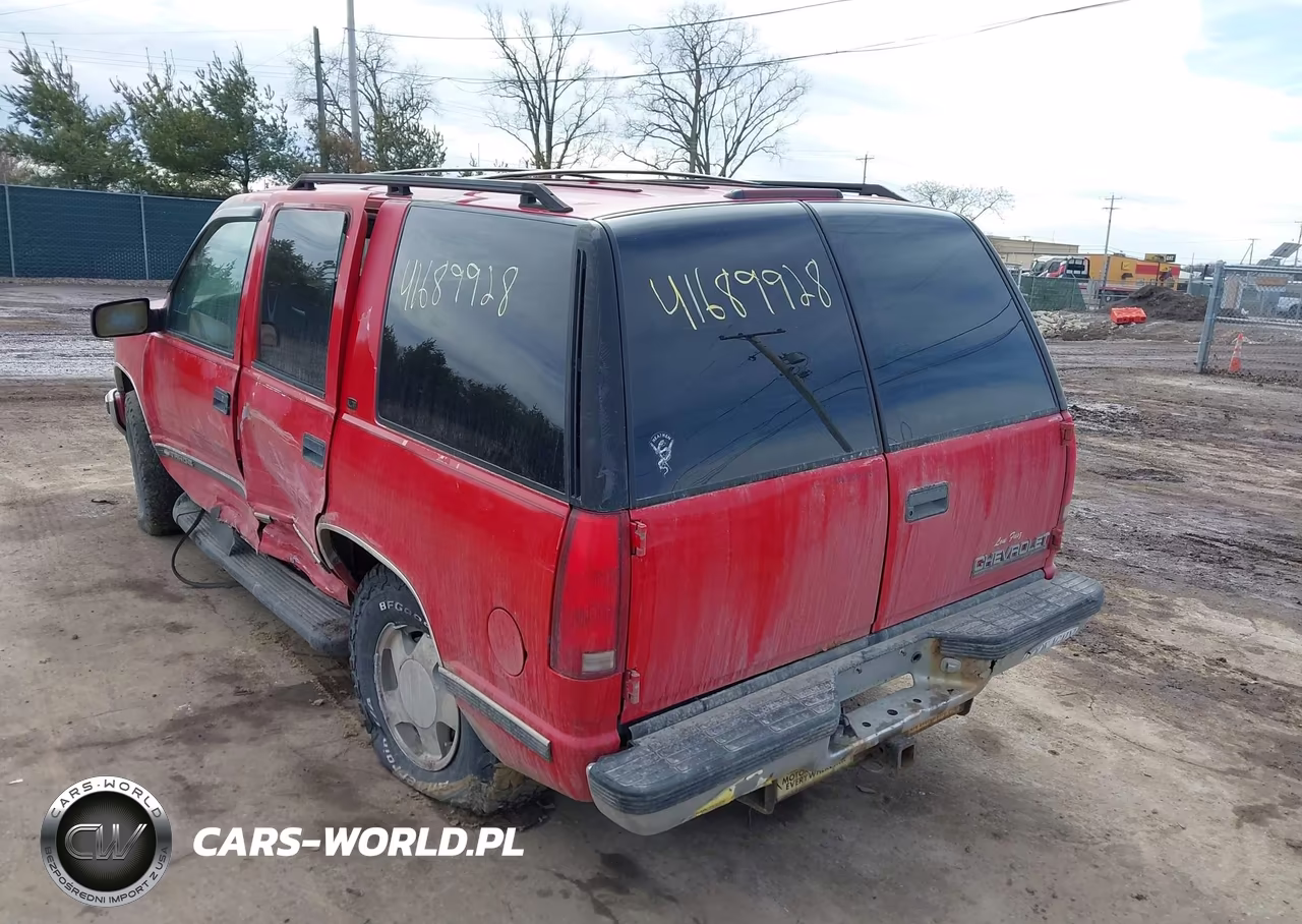 1999 Chevrolet Tahoe Ls VIN:1GNEK13R6XJ343987 - 3