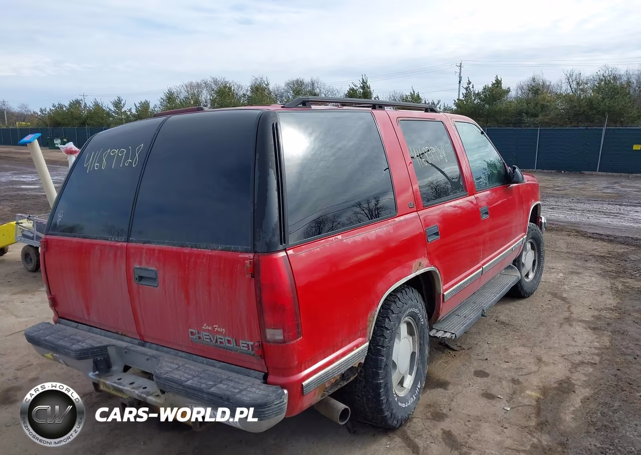 1999 Chevrolet Tahoe Ls VIN:1GNEK13R6XJ343987 - 4