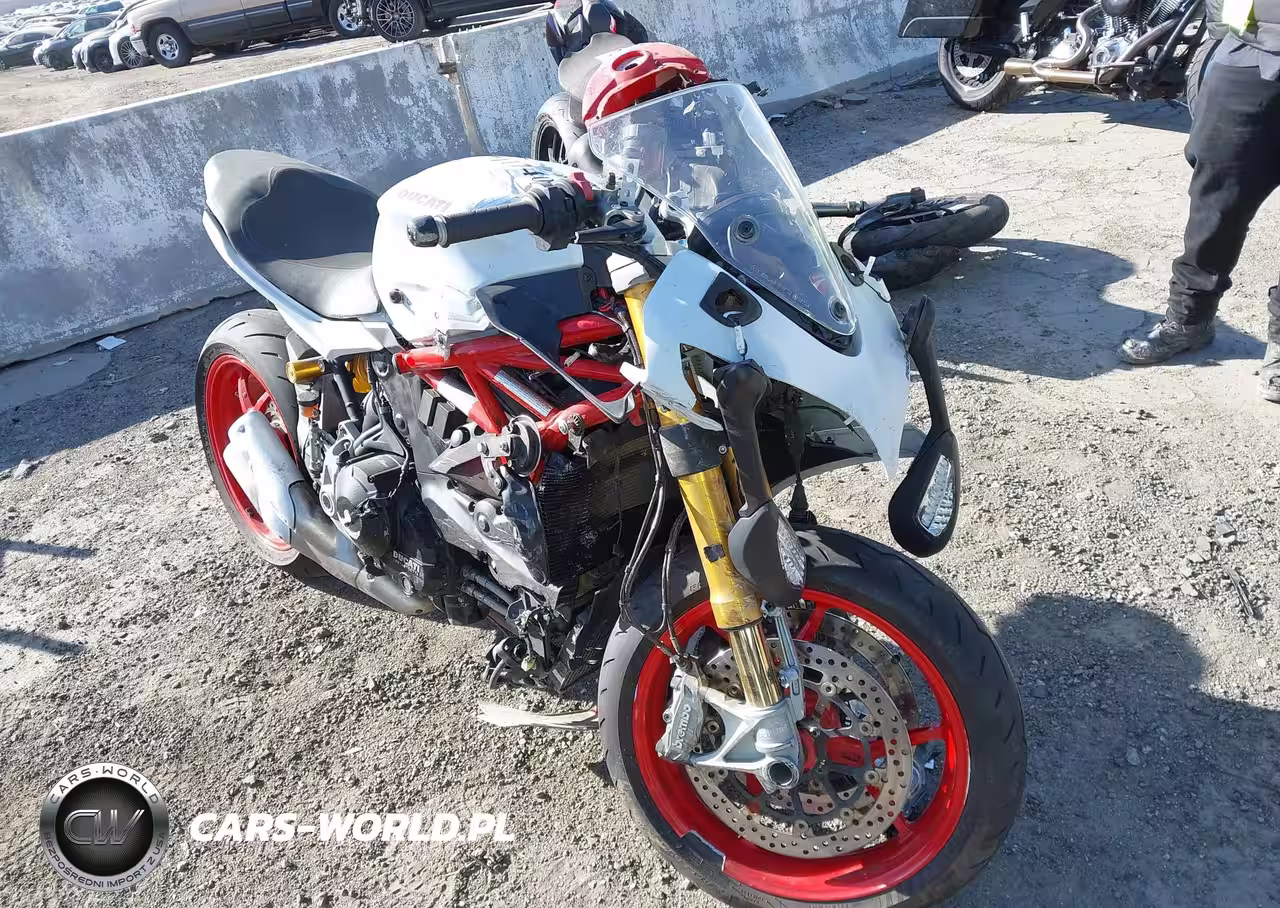 2020 Ducati Supersport