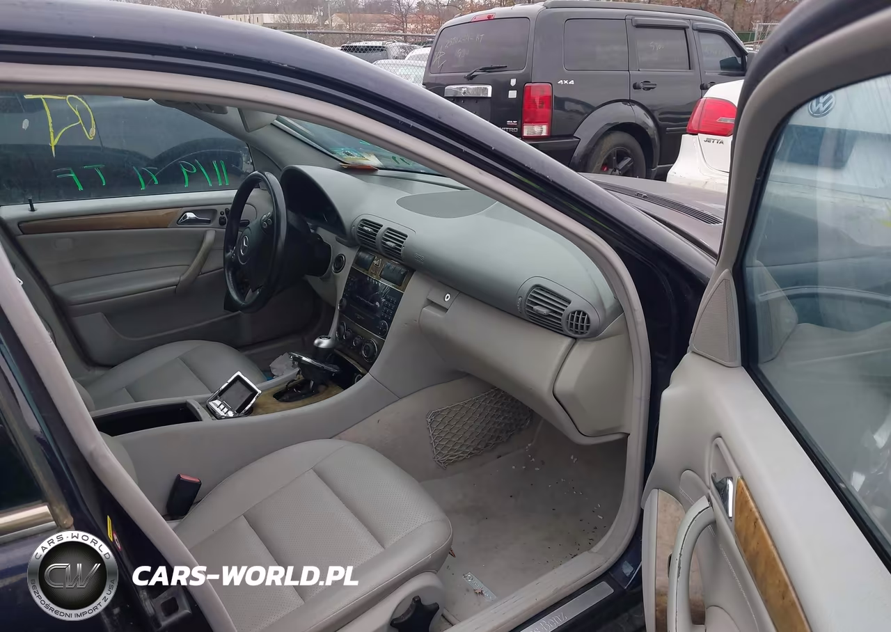 2007 Mercedes-Benz C 230 Sport VIN:WDBRF52H27F911720 - 5