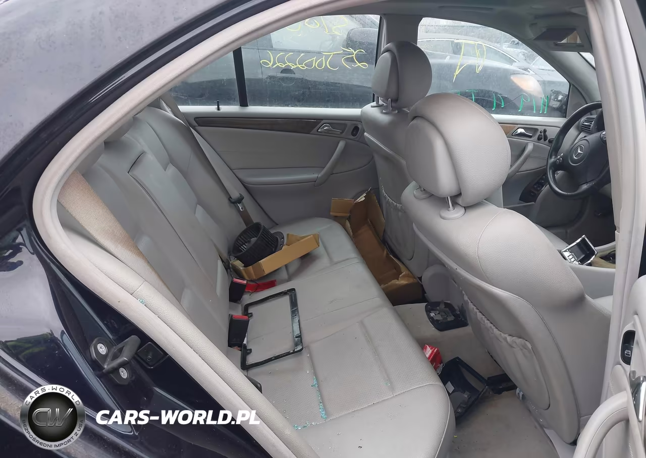 2007 Mercedes-Benz C 230 Sport VIN:WDBRF52H27F911720 - 8