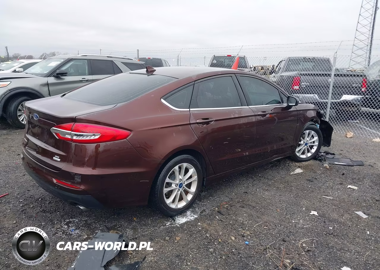 2019 Ford Fusion Se VIN:3FA6P0HD7KR133361 - 4