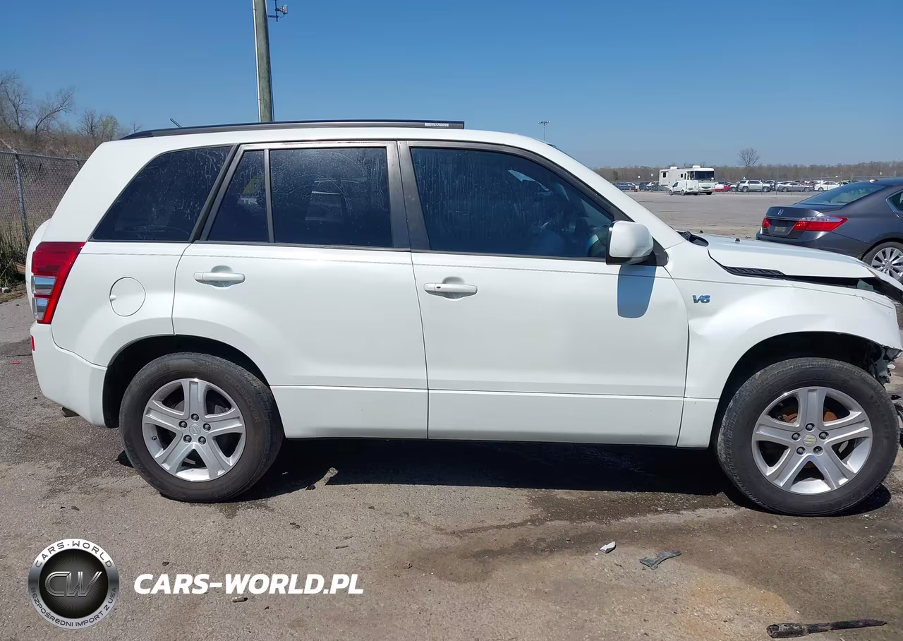 2007 Suzuki Grand Vitara Luxury VIN:JS3TE947974202303 - 13