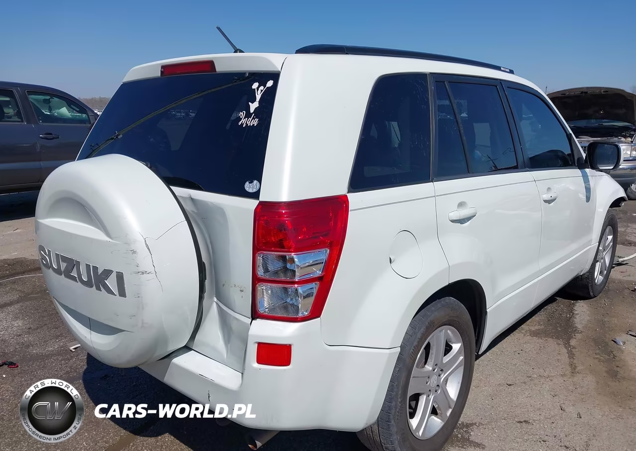 2007 Suzuki Grand Vitara Luxury VIN:JS3TE947974202303 - 4