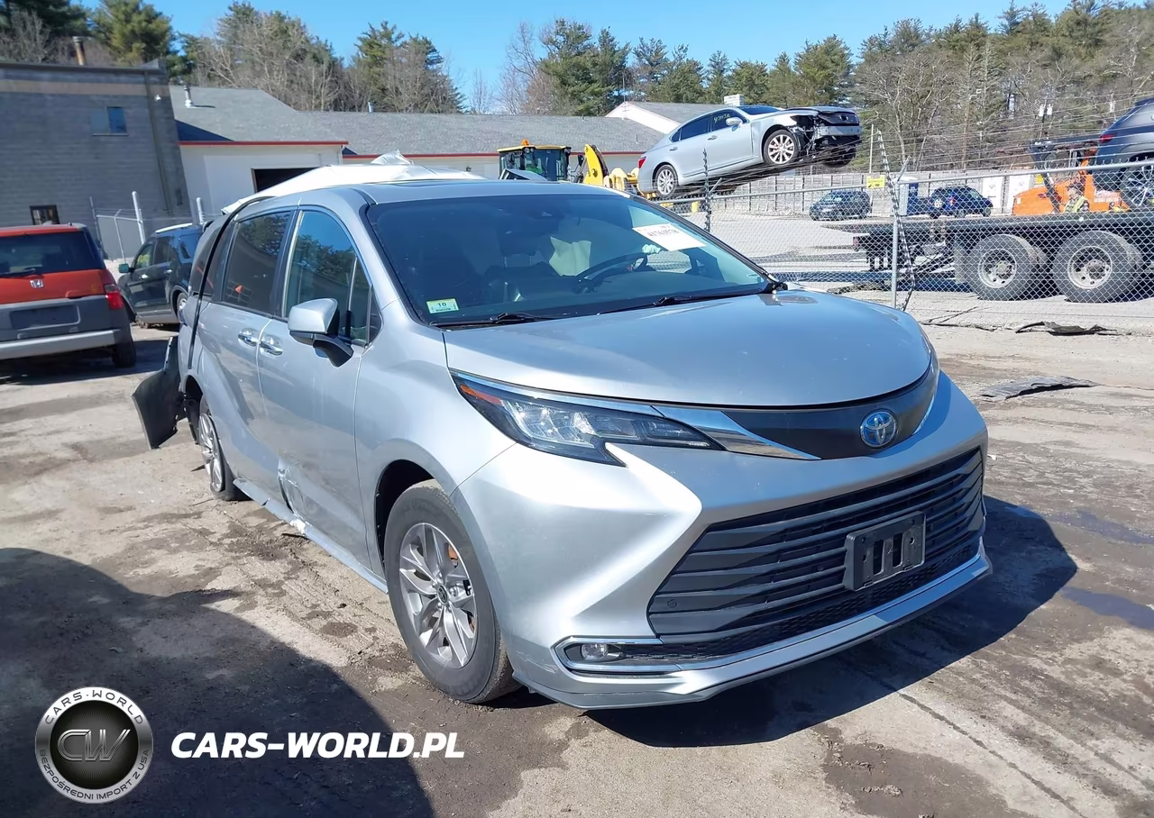2022 Toyota Sienna Xle – zdjęcie 1 z 15