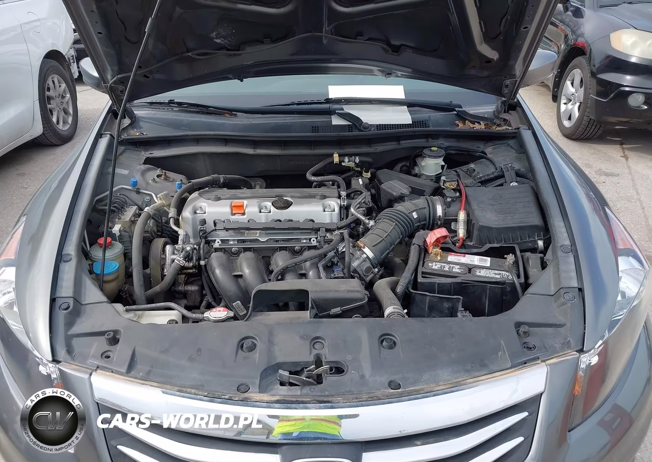 HONDA ACCORD VIN:1HGCP2F69BA055612 - 10