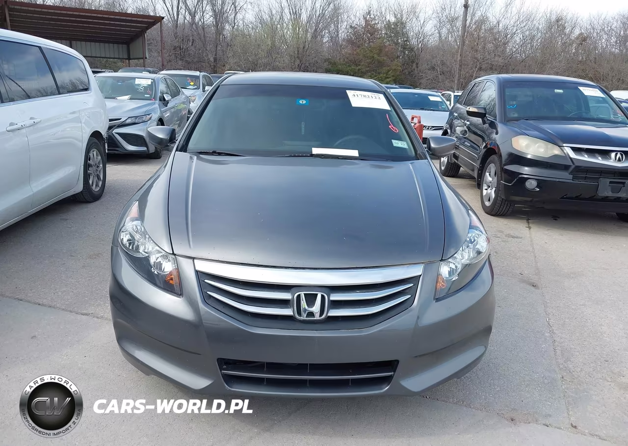 HONDA ACCORD VIN:1HGCP2F69BA055612 - 12