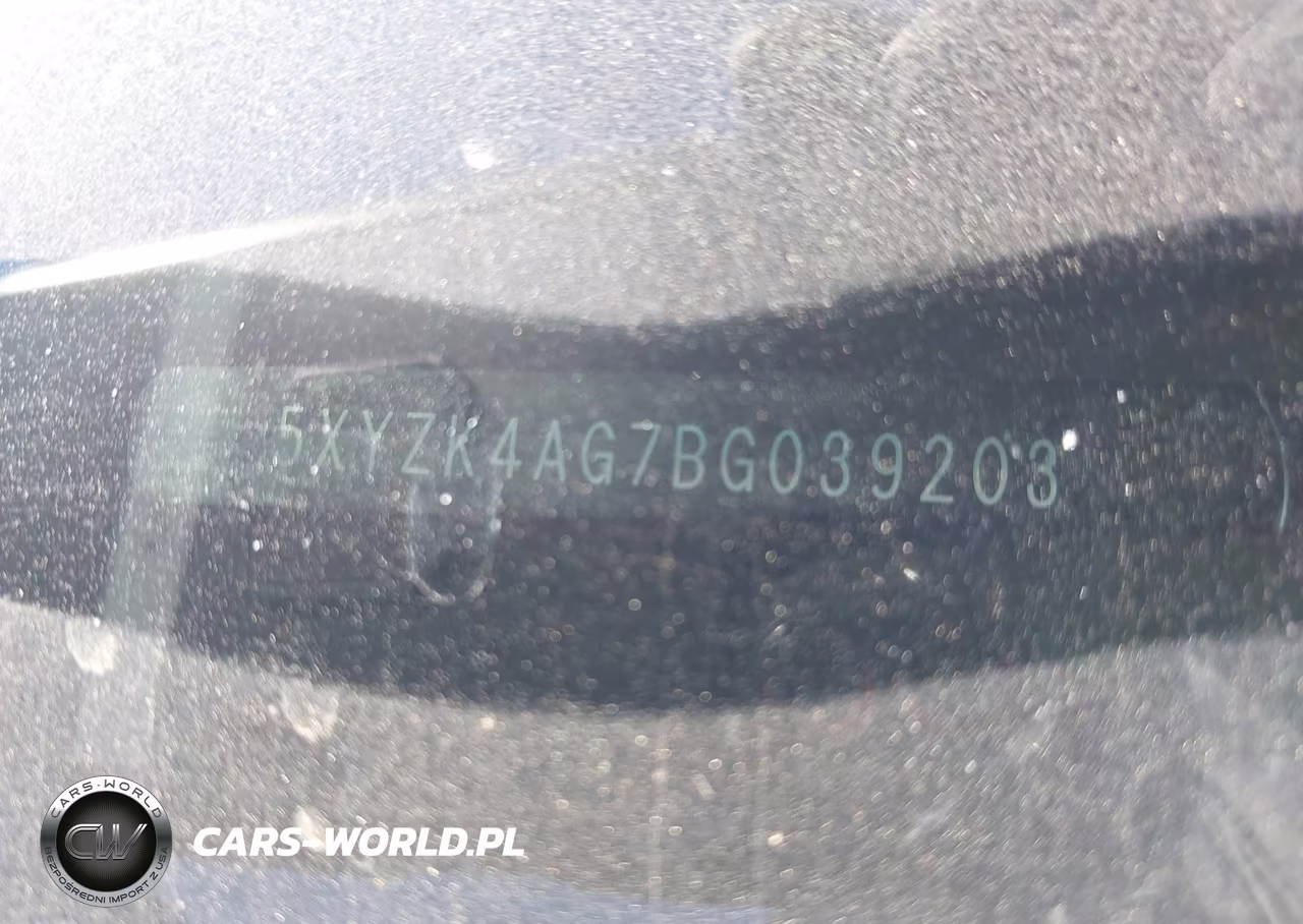 2011 Hyundai Santa Fe Limited V6 VIN:5XYZK4AG7BG039203 - 9