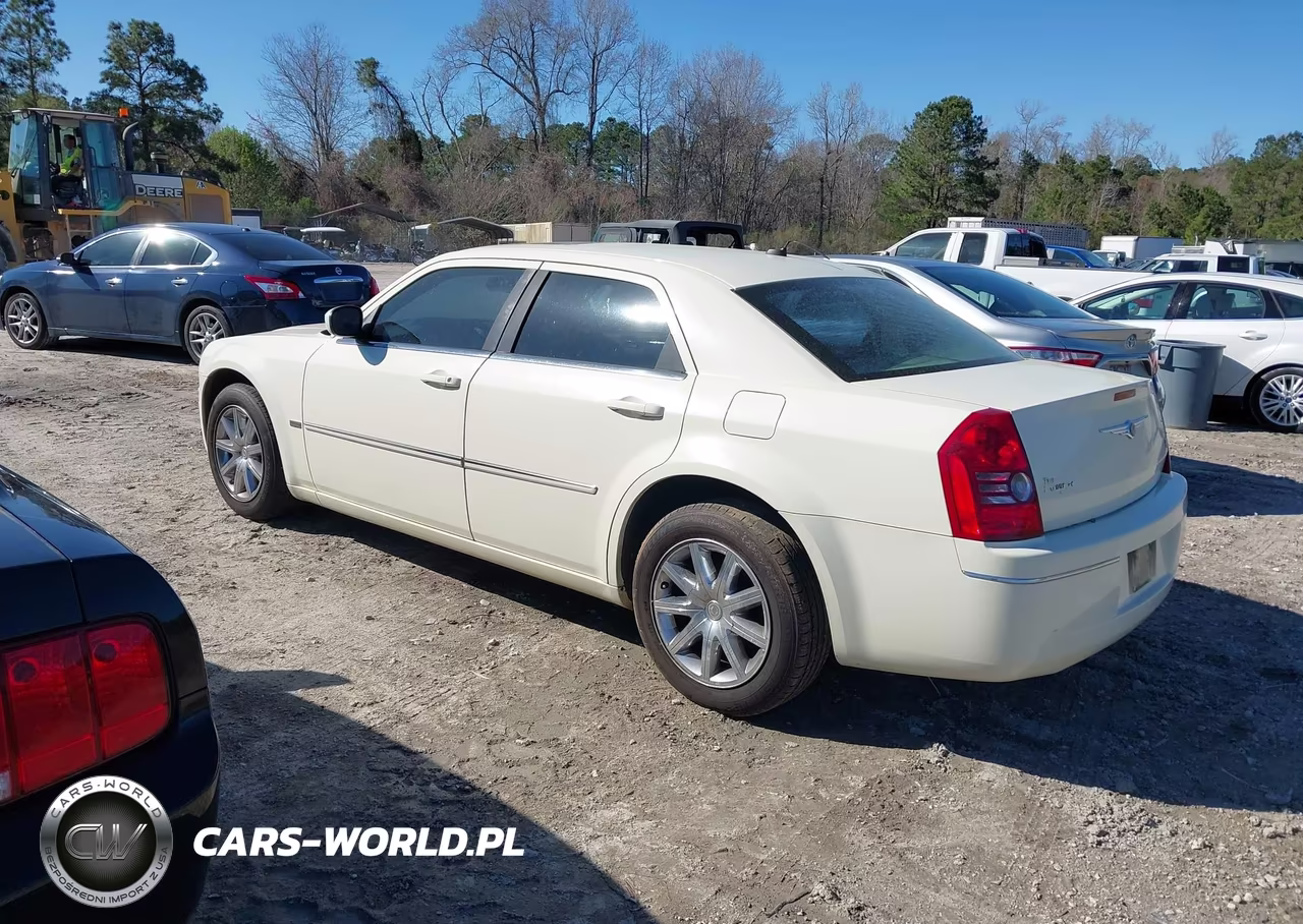 2008 Chrysler 300 Touring VIN:2C3LA53G28H238380 - 3