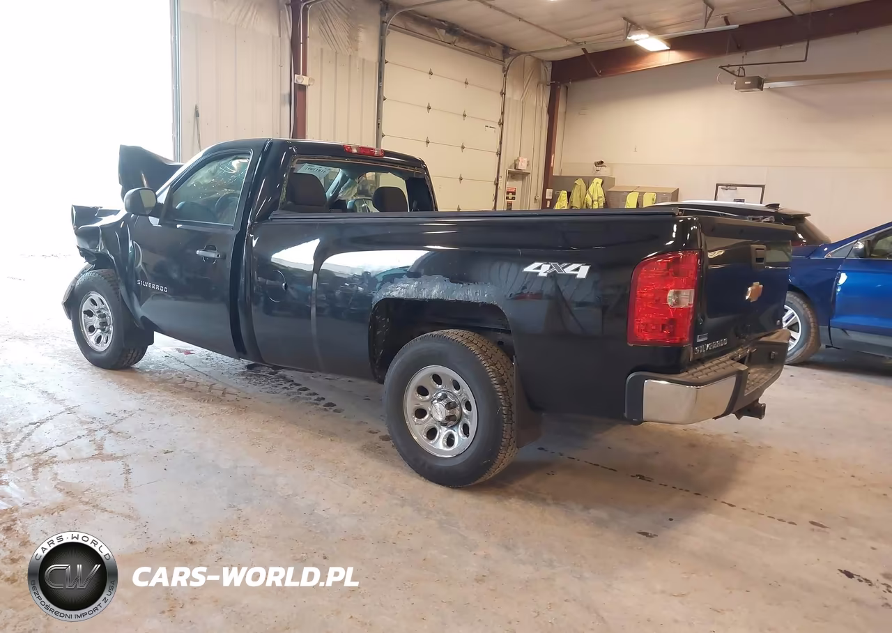 2012 Chevrolet Silverado 1500 Work Truck VIN:1GCNKPE08CZ241368 - 3