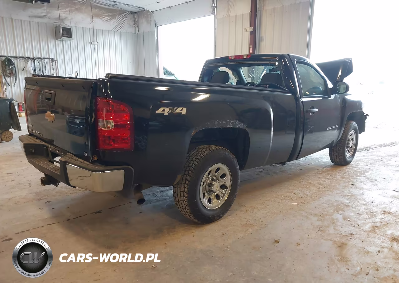 2012 Chevrolet Silverado 1500 Work Truck VIN:1GCNKPE08CZ241368 - 4