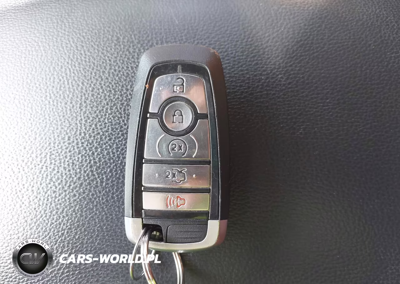 2019 Ford Fusion Energi Titanium VIN:3FA6P0SU6KR110873 - 11