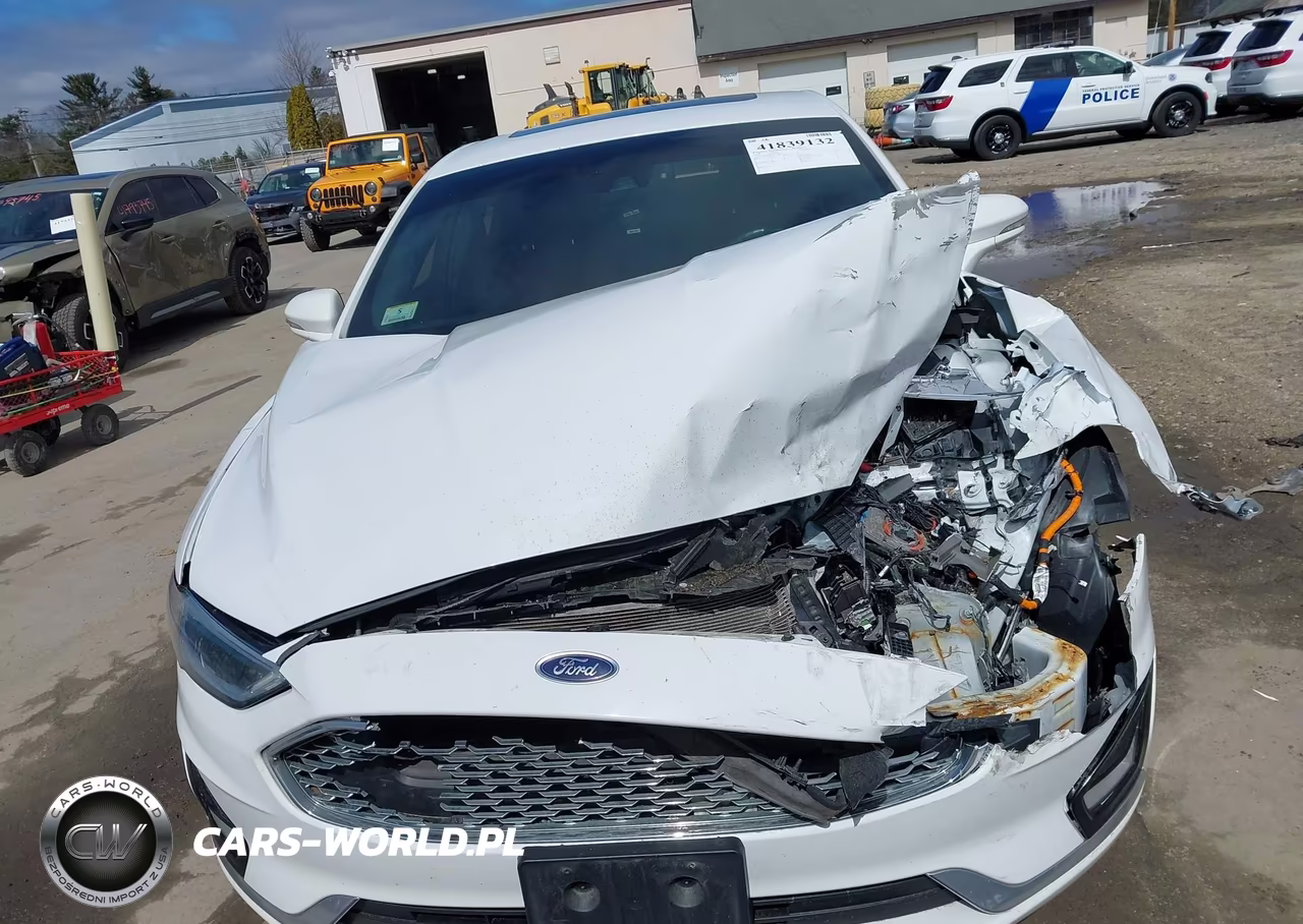 2019 Ford Fusion Energi Titanium VIN:3FA6P0SU6KR110873 - 12