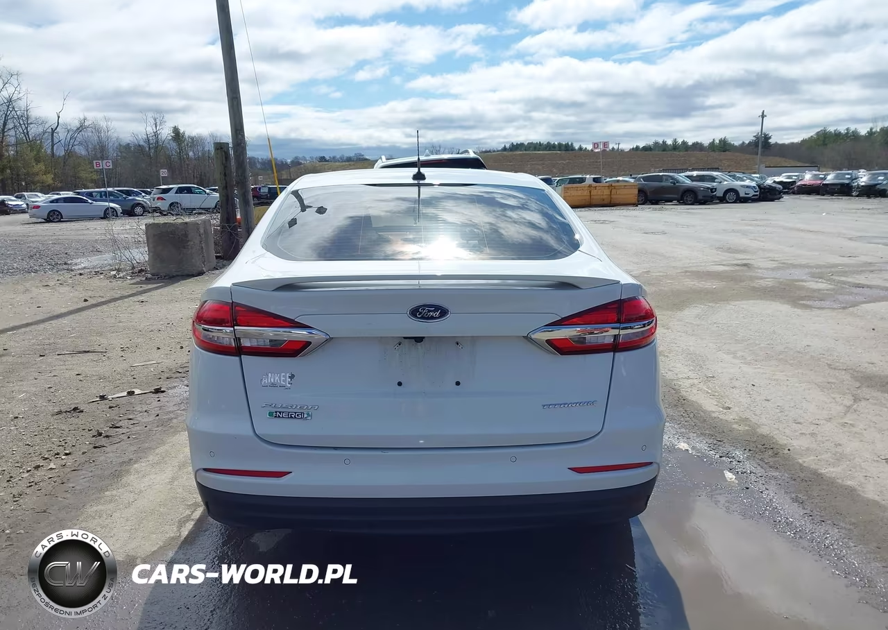 2019 Ford Fusion Energi Titanium VIN:3FA6P0SU6KR110873 - 16