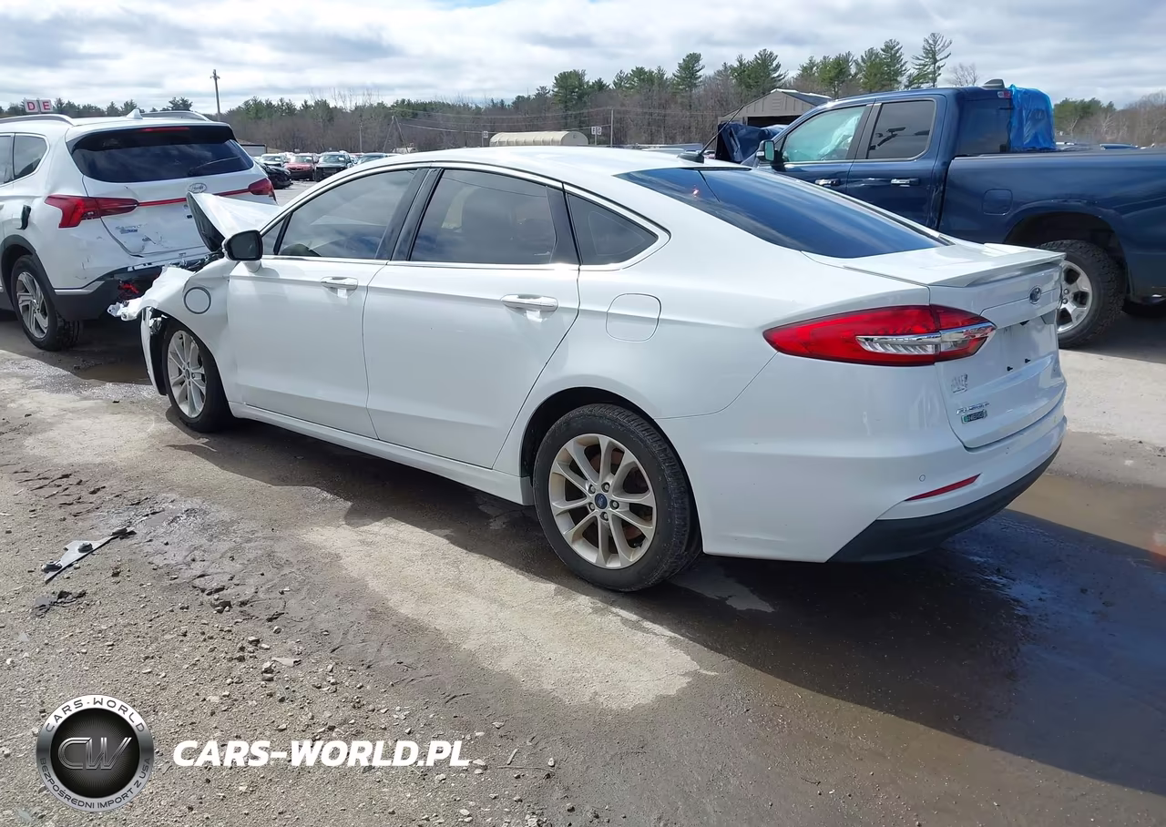 2019 Ford Fusion Energi Titanium VIN:3FA6P0SU6KR110873 - 3