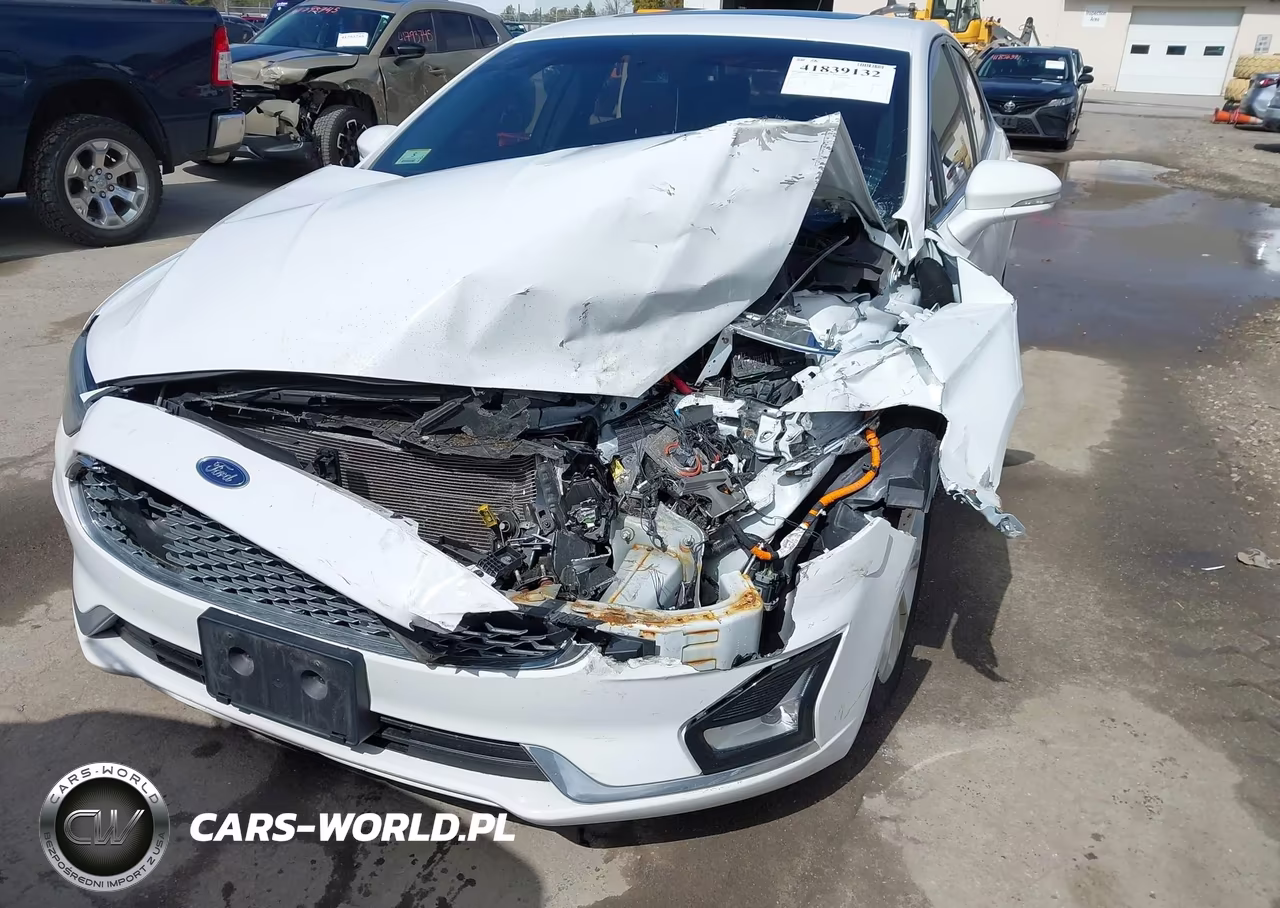 2019 Ford Fusion Energi Titanium VIN:3FA6P0SU6KR110873 - 6