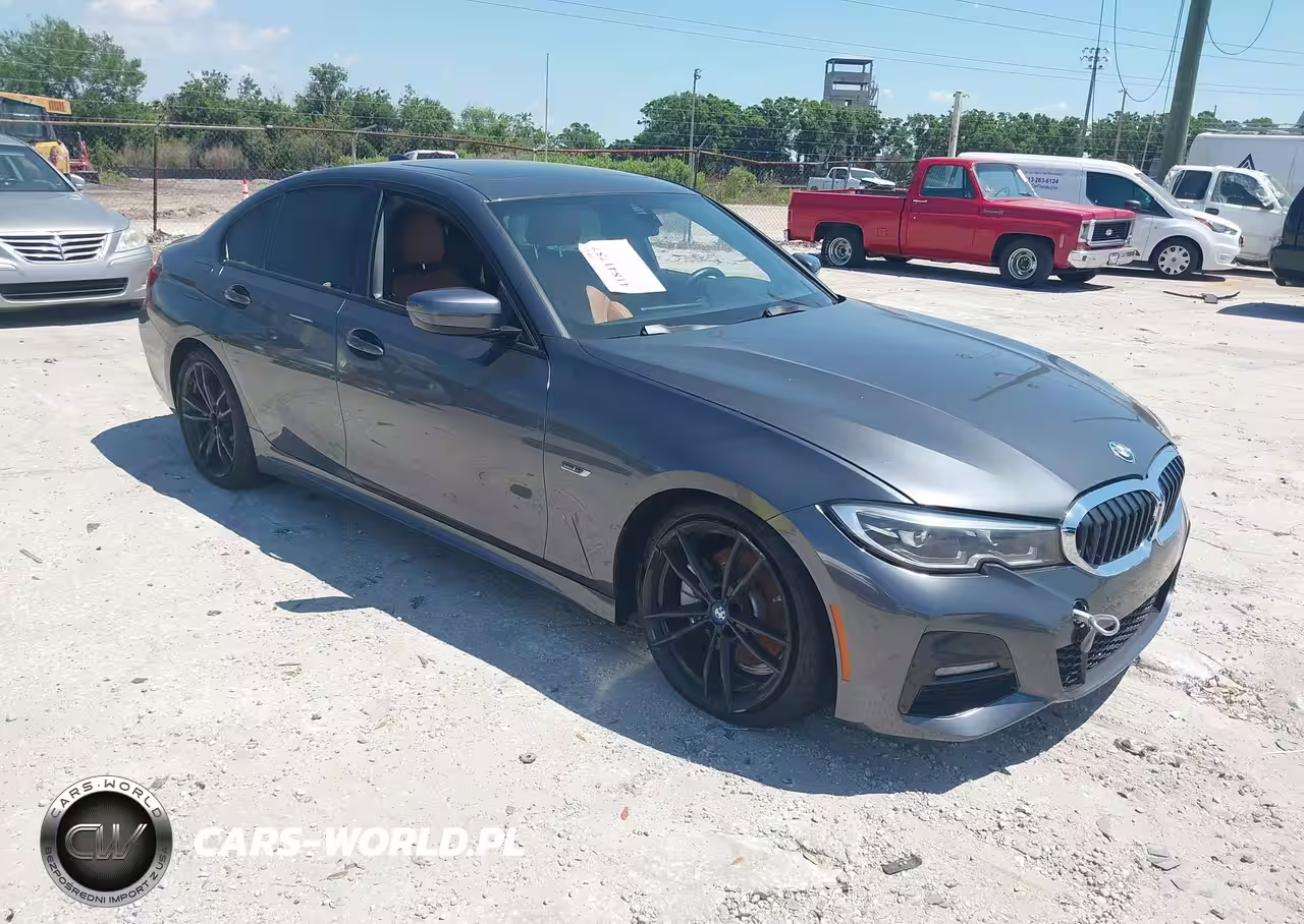 2022 BMW 3 Series 330E