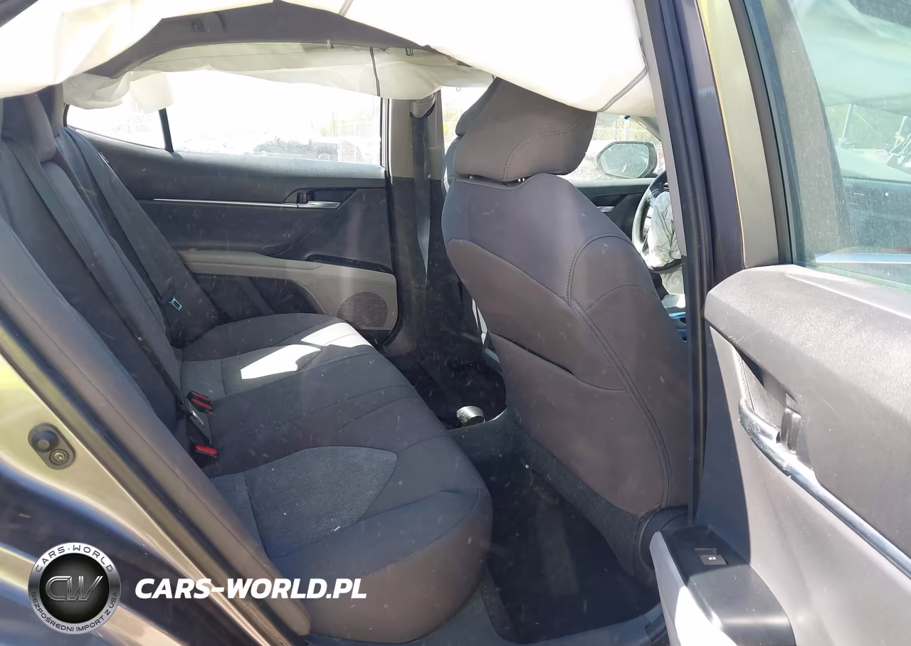 2020 Toyota Camry Le VIN:4T1C11AK5LU867161 - 8