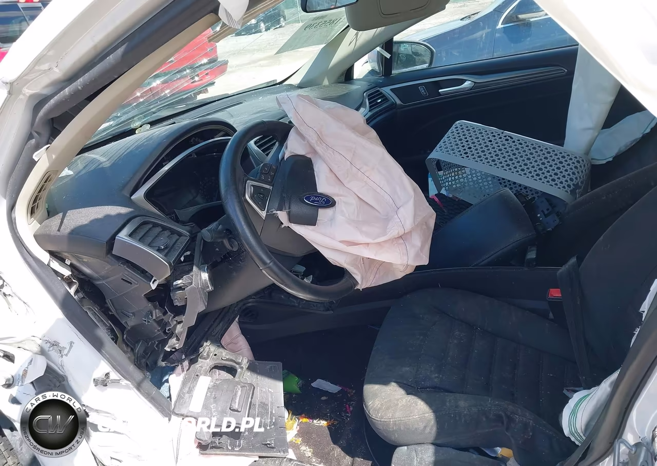 2017 Ford Fusion S VIN:3FA6P0G73HR161260 - 5