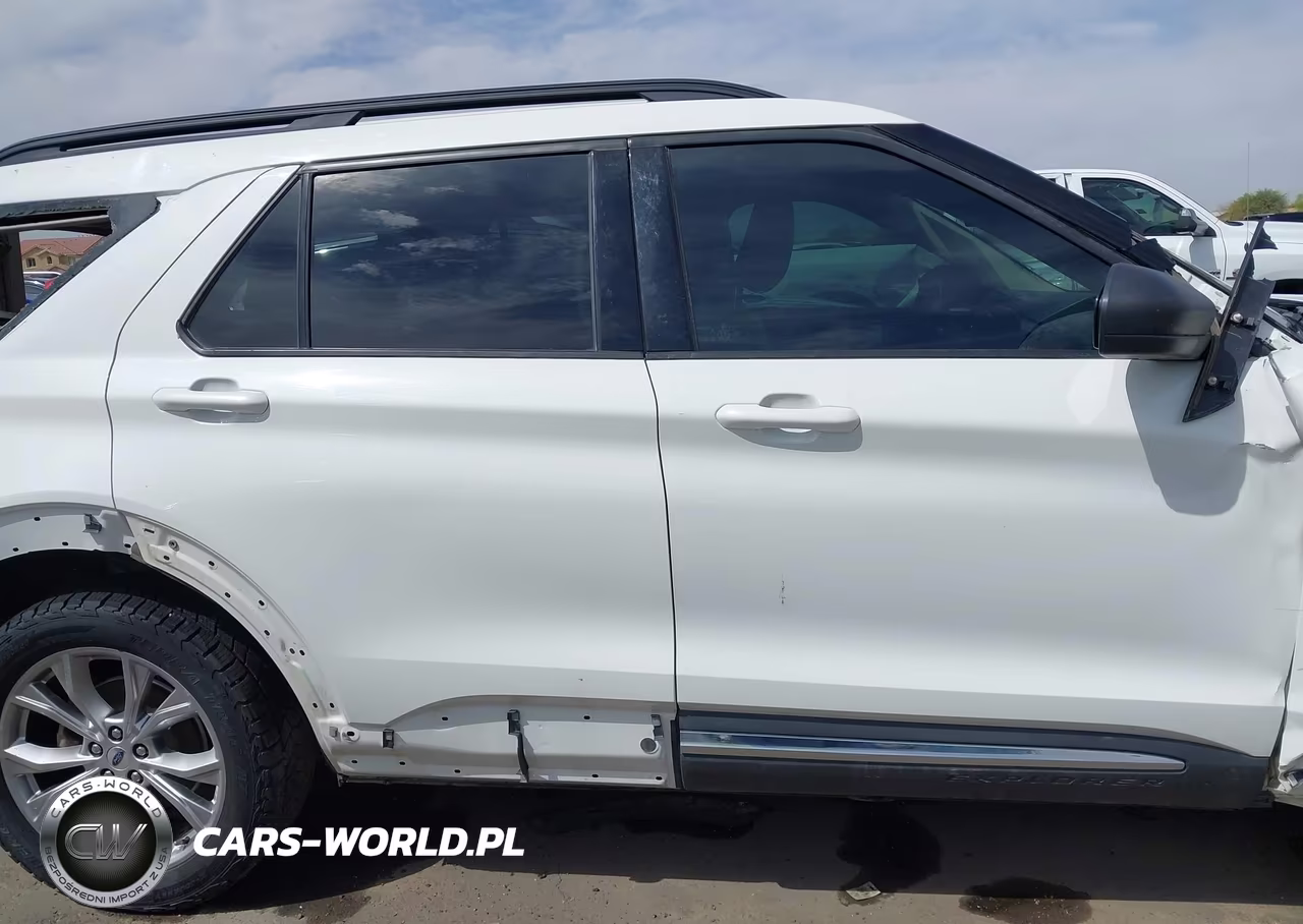 2020 Ford Explorer Xlt VIN:1FMSK8DH3LGA81469 - 12