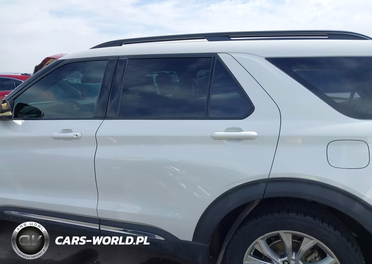 2020 Ford Explorer Xlt VIN:1FMSK8DH3LGA81469 - 13