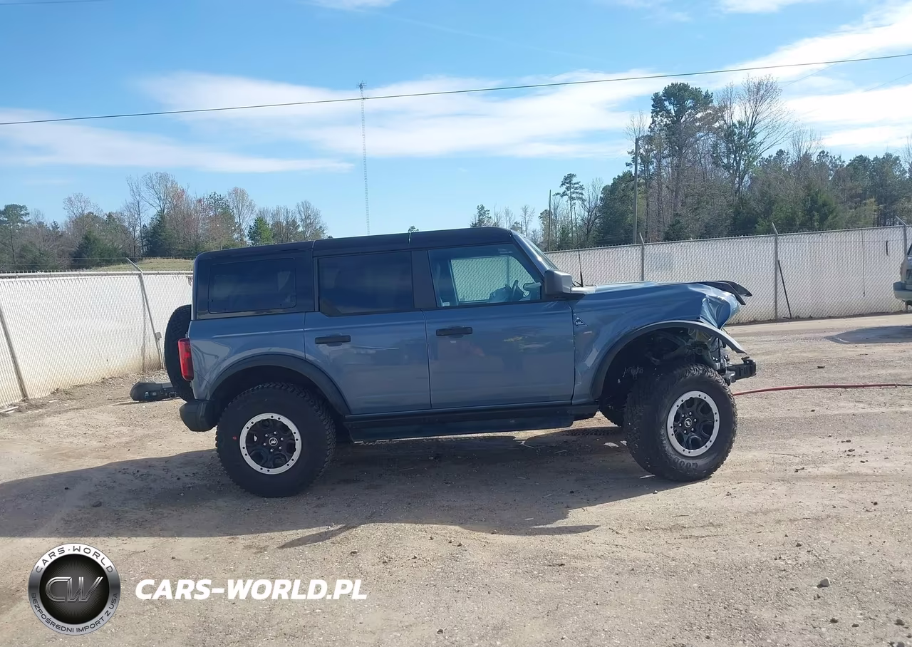 2024 Ford Bronco Black Diamond VIN:1FMEE1BPXRLB19107 - 14
